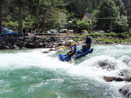 rob fin Miniraft auf der Salza